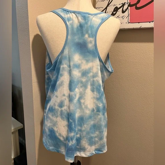 Superman (Woman) Tank Top - Picture 2 of 4